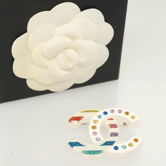CHANEL COCO Mark Rhinestone Brooch plastic White CC Auth - Picture 1 of 11